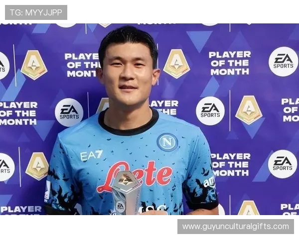 金玟哉成拜仁本赛季最大输家 逐渐沦为队内第三中卫 金玟哉成拜仁本赛季最大输家 逐渐沦为队内第三中卫