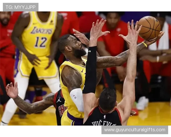 原创湖人惨败!东契奇38分,詹姆斯10分